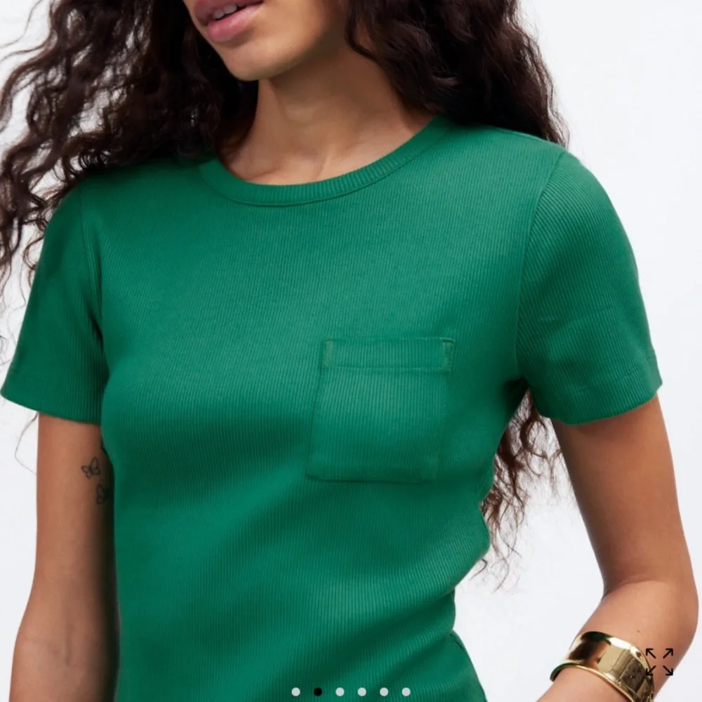 Madewell Ribbed Crewneck Pocket Tee - Picture 2 of 8